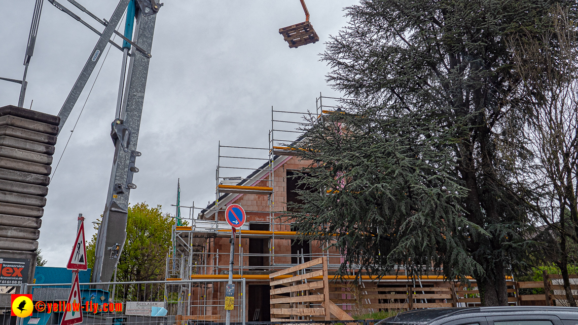 28.04.2023 - Baustelle Niederalmstraße 16 in Neuperlach